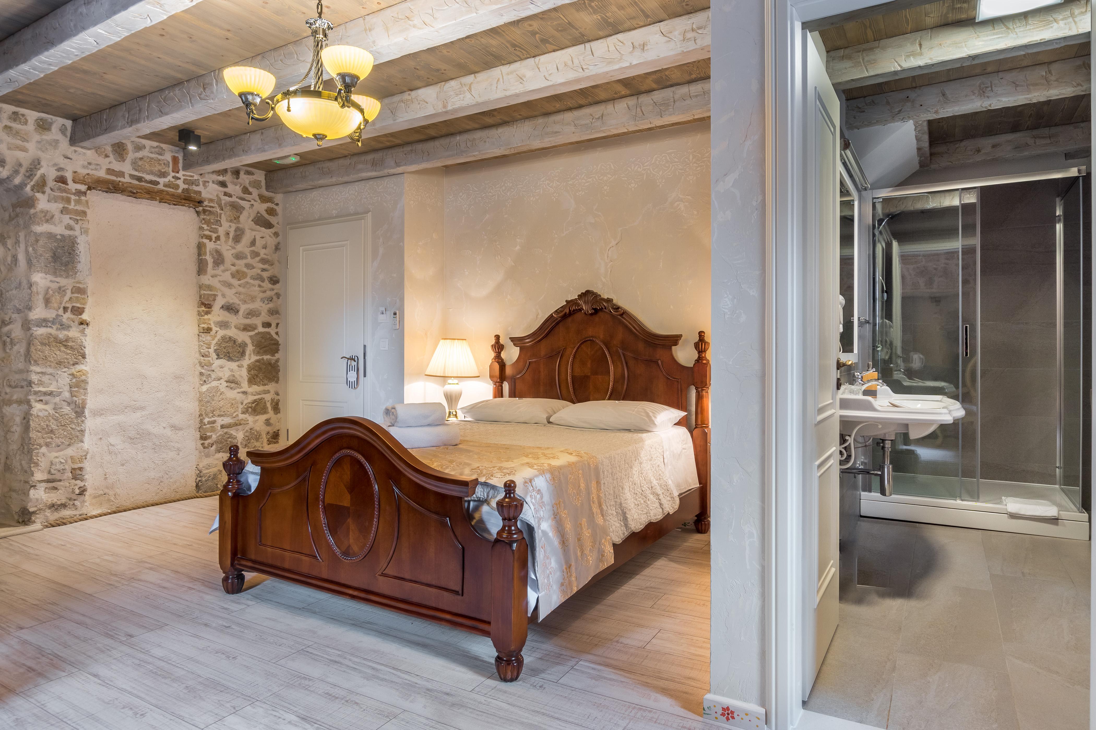 Heritage Palace Varos - Mag Quaint & Elegant Boutique Hotels Split Exterior photo