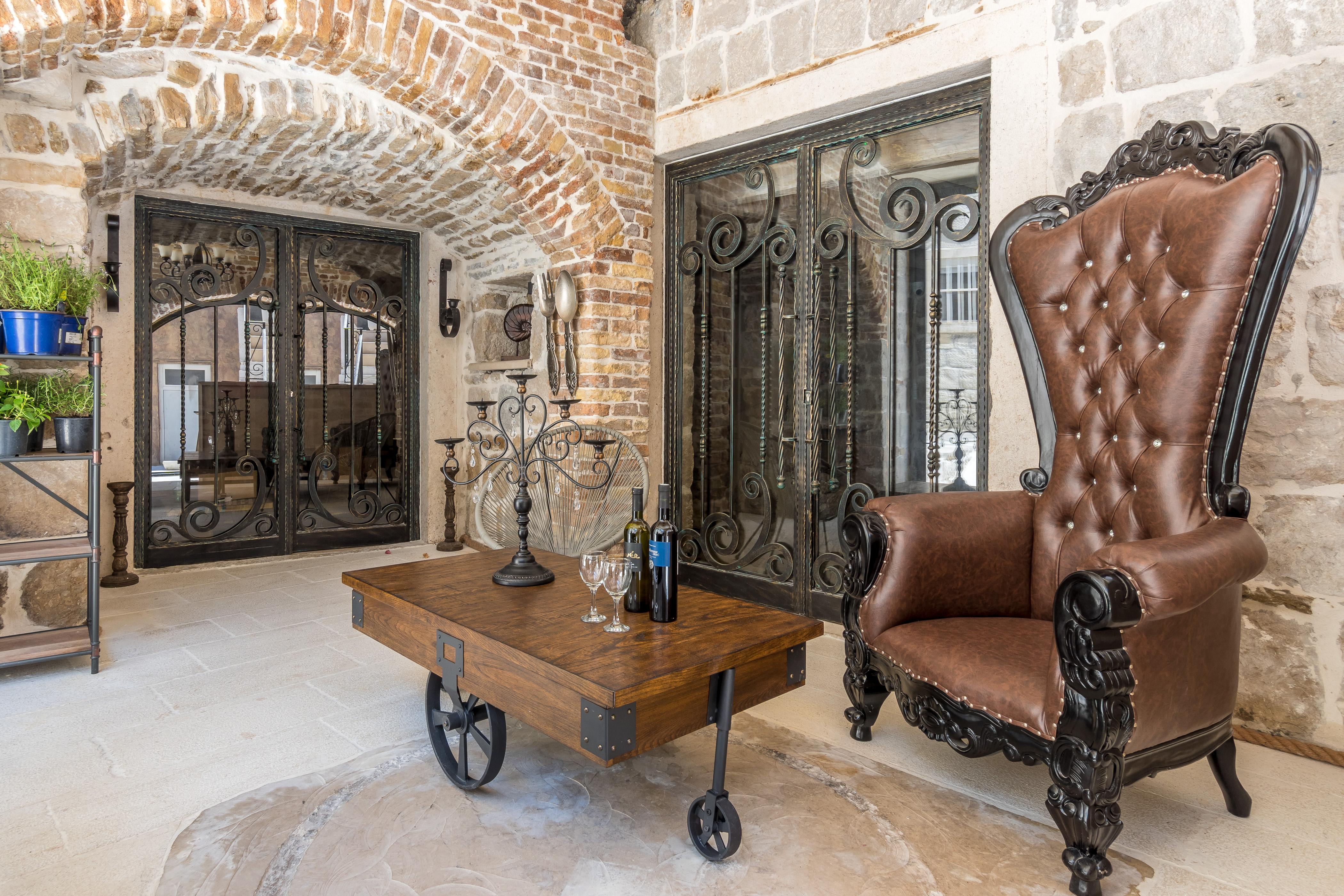 Heritage Palace Varos - Mag Quaint & Elegant Boutique Hotels Split Exterior photo