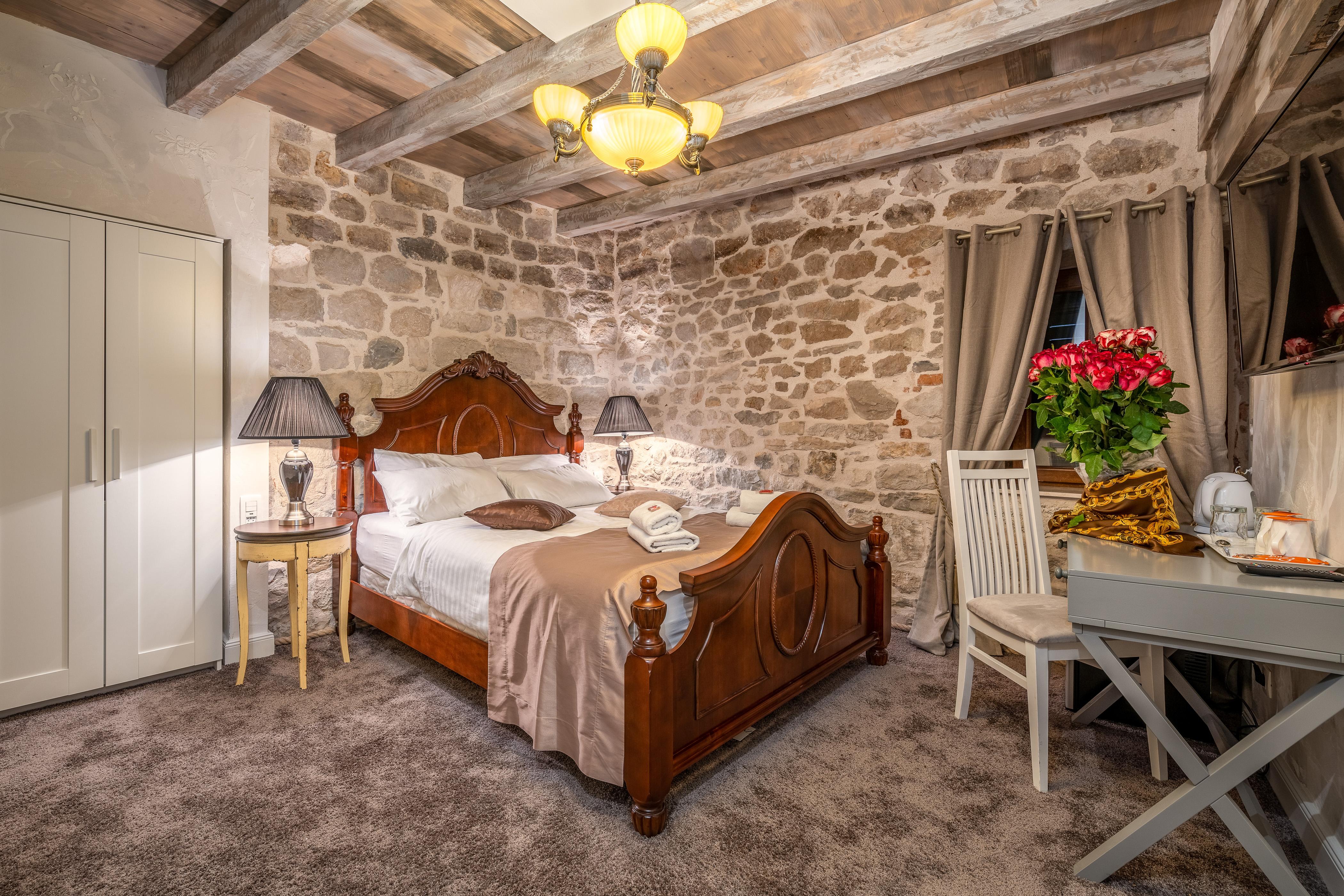 Heritage Palace Varos - Mag Quaint & Elegant Boutique Hotels Split Exterior photo