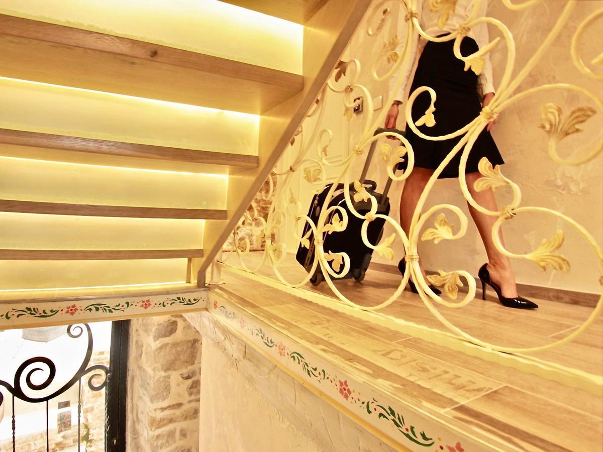 Heritage Palace Varos - Mag Quaint & Elegant Boutique Hotels Split Exterior photo